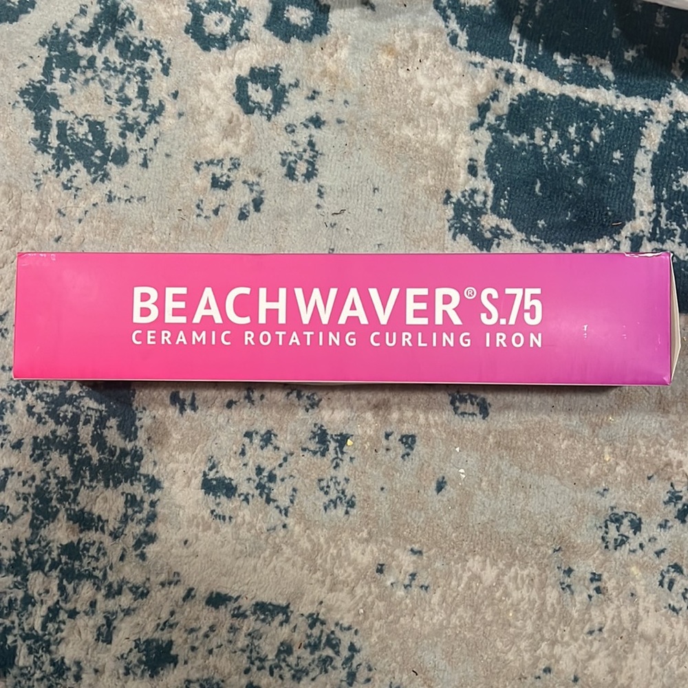 BEACHWAVER® S.75 DUAL VOLTAGE WHITE ROTATING CURLING IRON - Picture 5 of 5